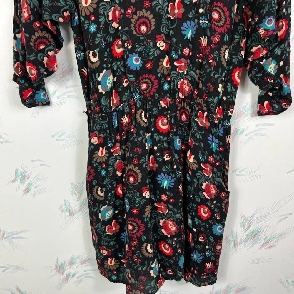 FOREVER 21 Contemporary Black Floral Print Mini Dress